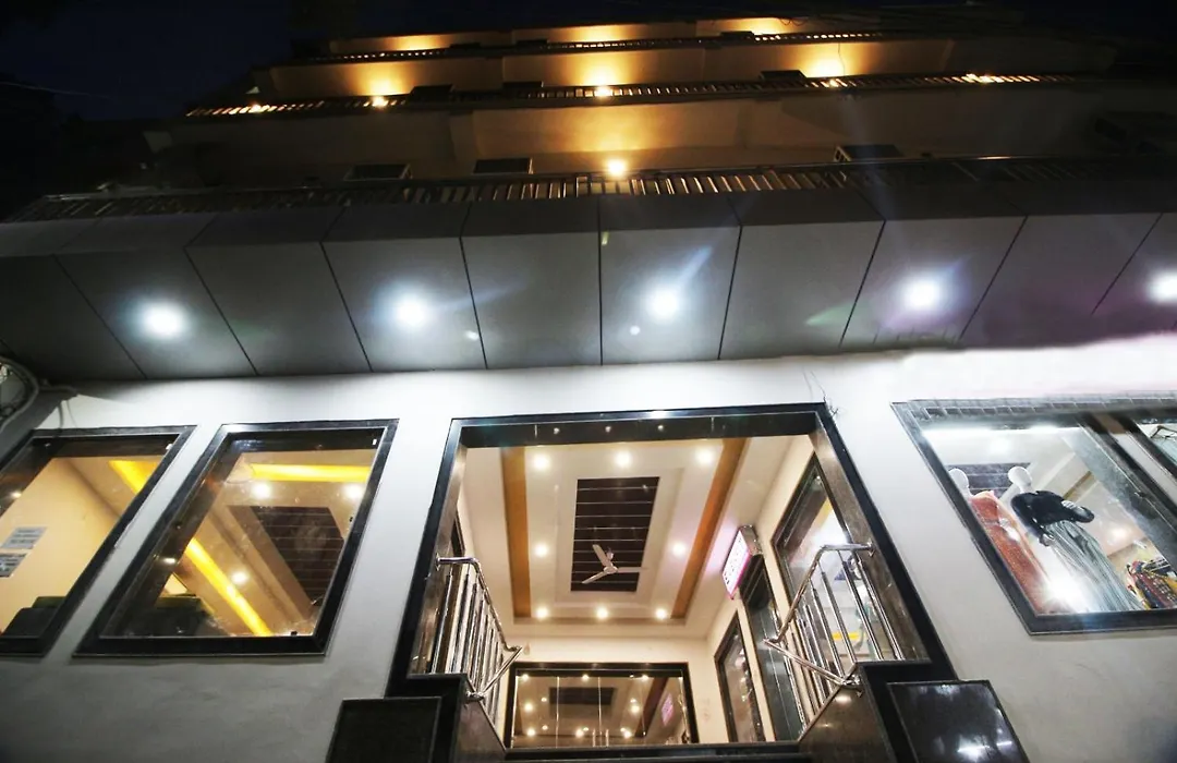 Hotel Peridot Near Igi Delhi Airport-1